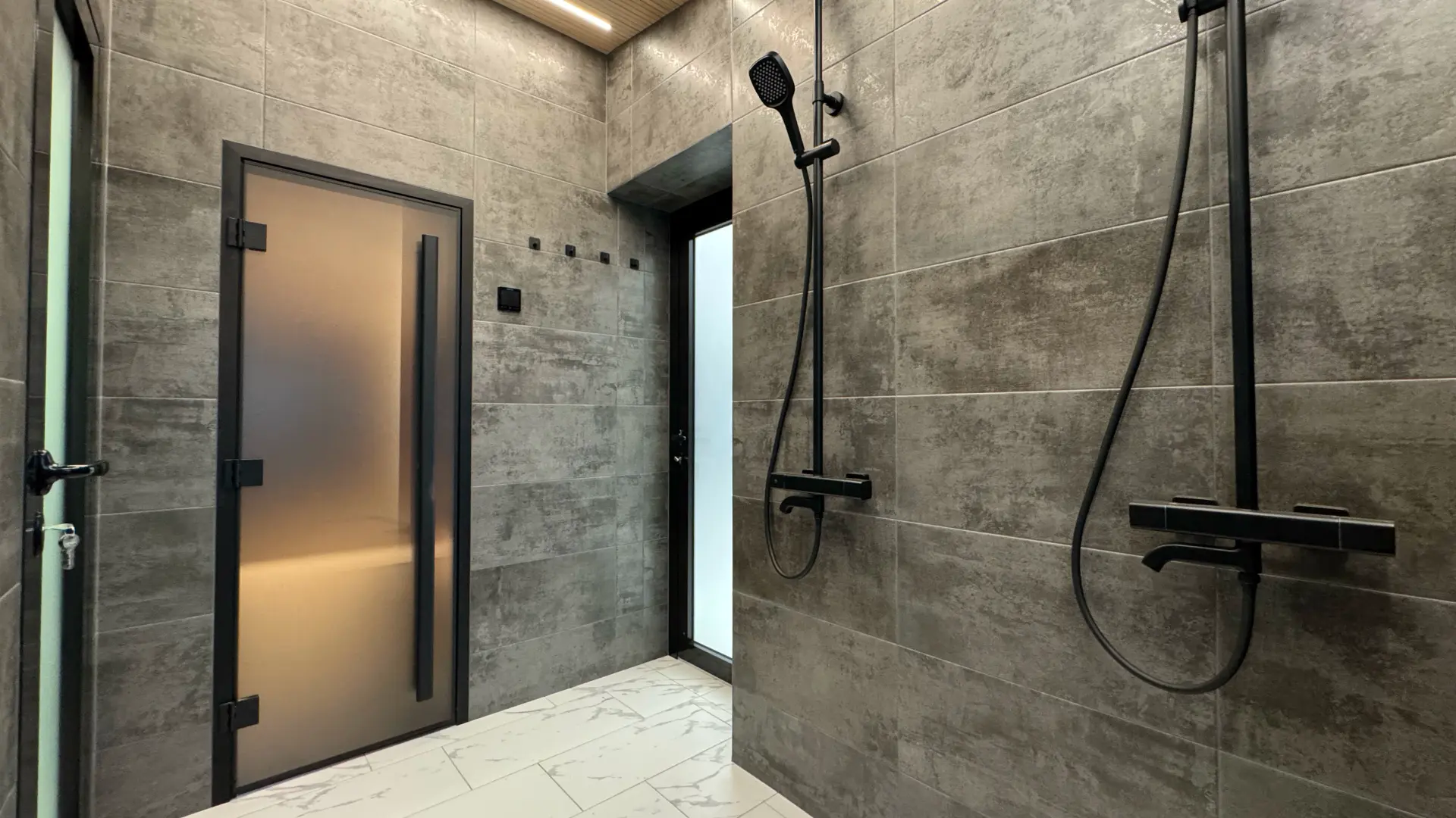 Мокрая зона FRIAS SPA
